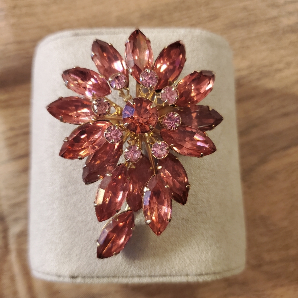 Vintage Estate Juliana Brooch Pin